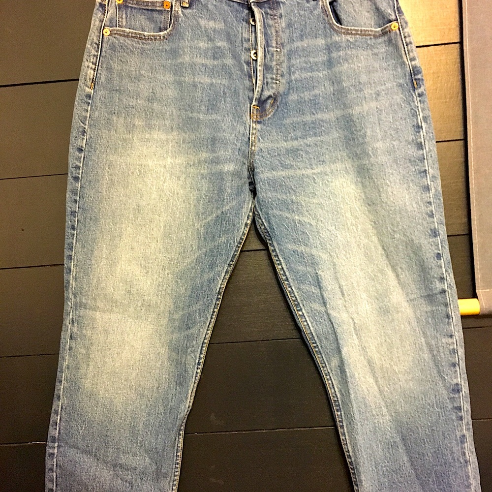 GAP STRAIGHT LEG JEANS